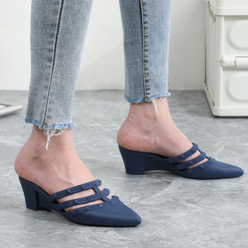 New Autumn and Summer Lazy All-match Casual Thick High-heeled Sandals Women's Pointed Non-slip Outer Wear Fashionable Baotou Half Mops