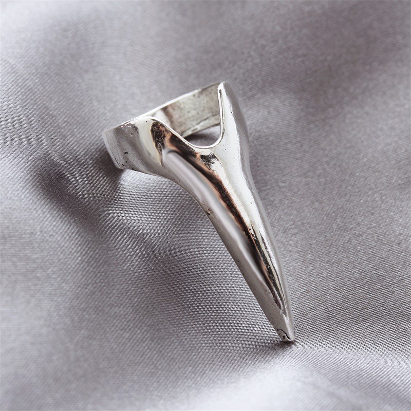 Cross-Border Exaggerated Devil's Claw Plate Hair Nail Ring Ring Accessories Wolverine European and American Amazon Simple Punk Style