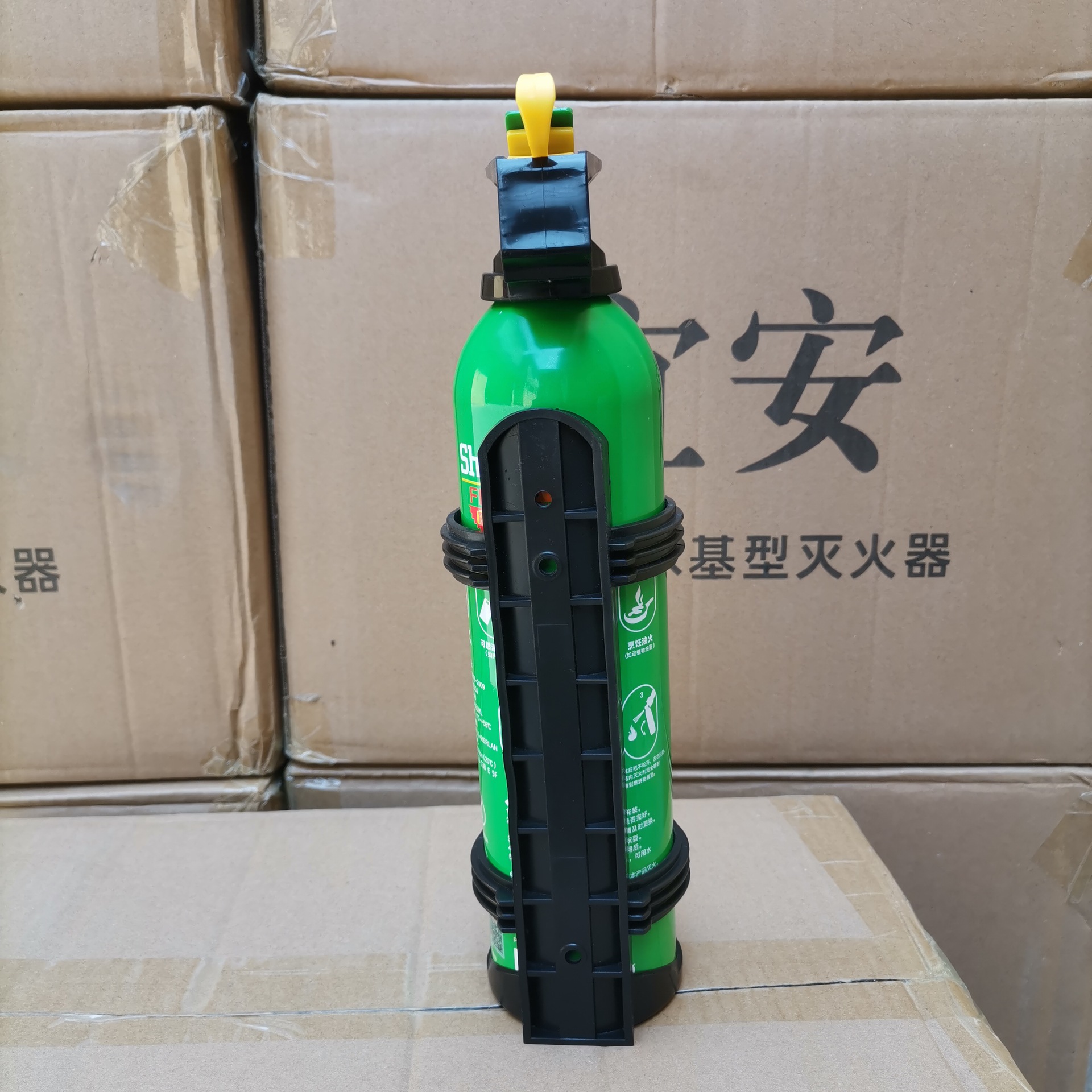 Special fixing frame for water-based fire extinguisher bracket