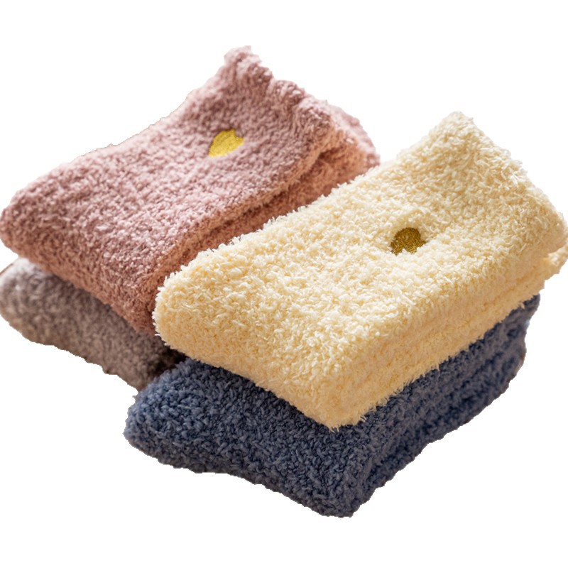 Amazon Style 48g Thick Coral Fleece Women's Socks Maternity Socks Embroidered Heart Non-Shedding Half Fleece Sleep Socks