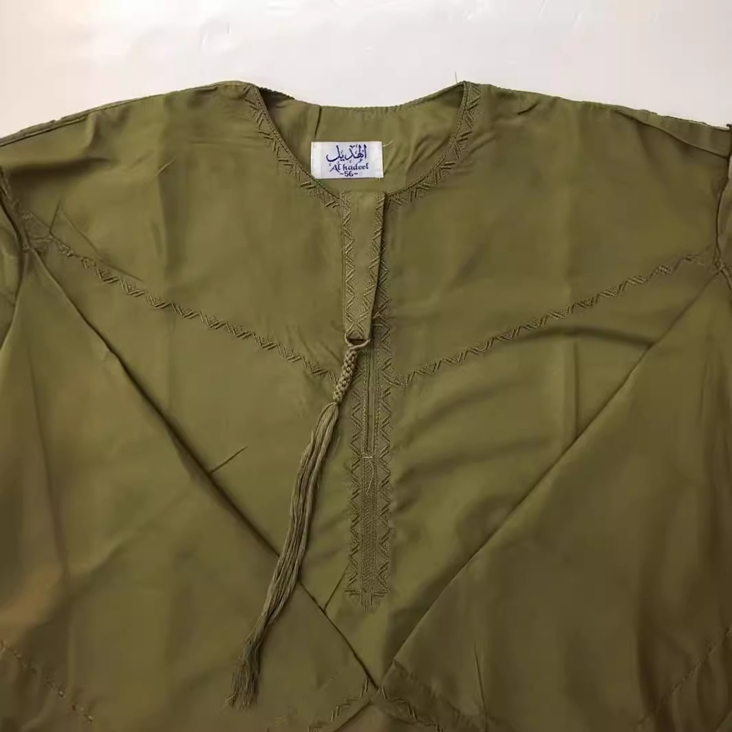 Yiwu Arab robes factory wholesale children's 6-color Omani robes 1066.66 cm-1799.98 cm yards Hui clothing ethnic style