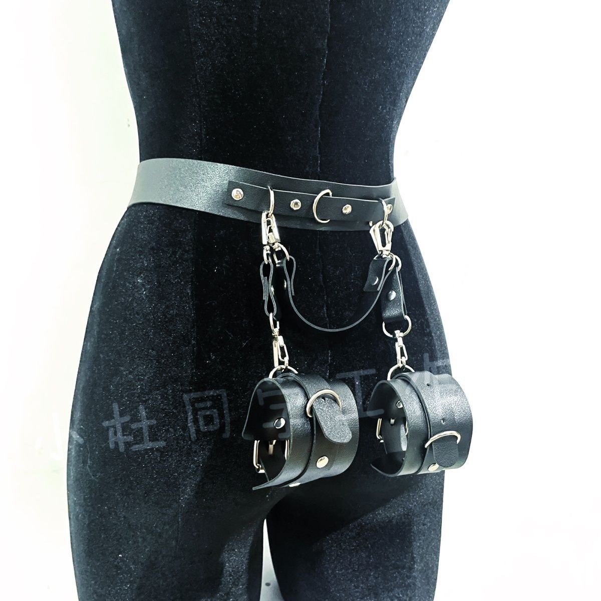 New Niche foreign trade restraint PU leather belt waist chain adjustable back nightclub accessories