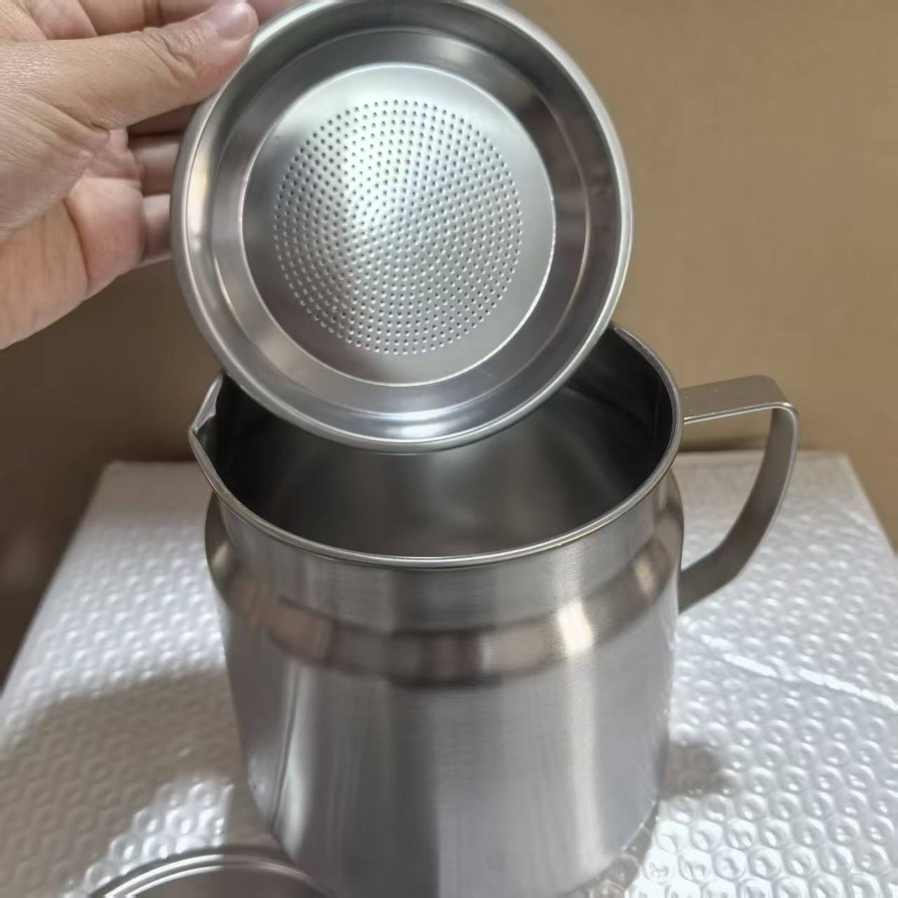 Oil Filter Pot, Oil Filter Cup, Multifunctional Kitchen Stainless Steel Oil Filter with Filter, Oil Residue, Oil Storage Tank