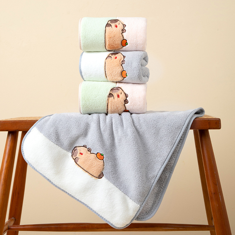 Customized New Spliced ​​Kapibala Coral Velvet Household Absorbent Quick-Drying Towel Bath Towel Set