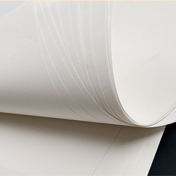 Black Single-Layer White Kraft Paper 30g Spacer Paper, Good Support, High-End Gift Packaging, White, High-Class Feel, A-Grade