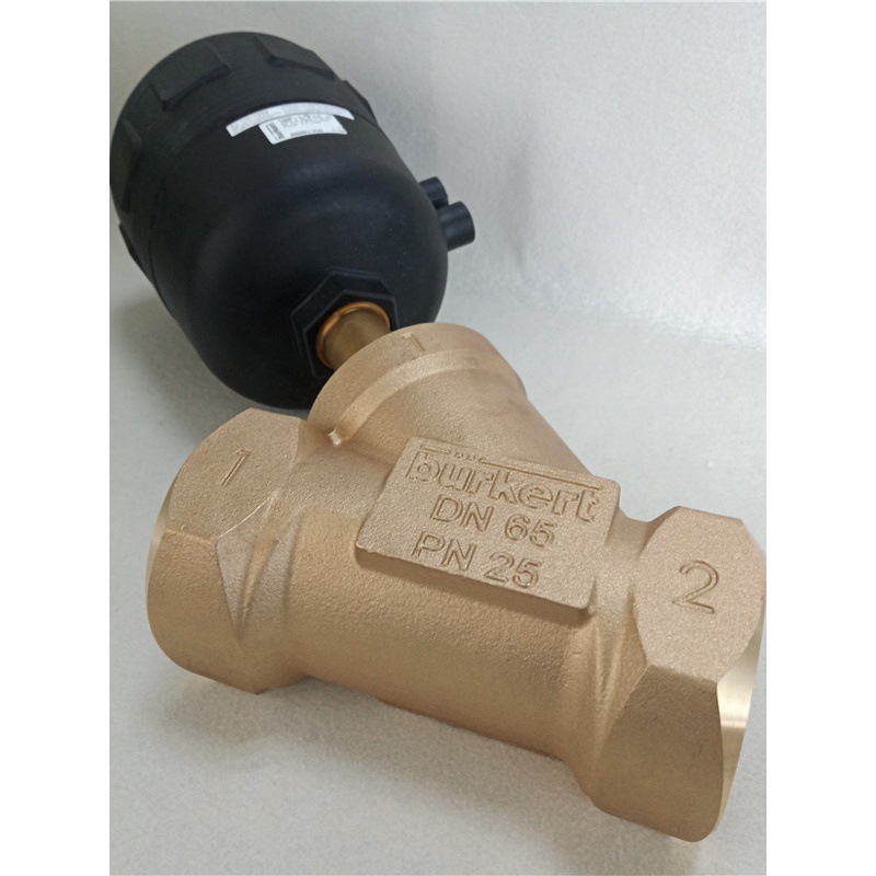 Пневматический уголковый клапан Burkert 2000 G21/2*2/2, нормально закрытый, Dn65, ПТФЭ