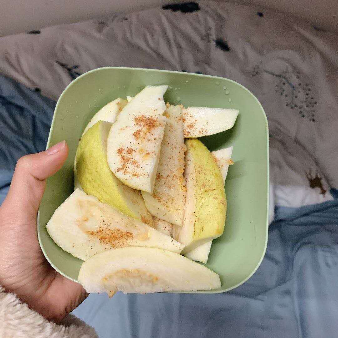 Ready-Made Quick-Release Tree-Ripened Golden Cream Guava Fruit Whole Box Red Heart Guava Large Fruit Base Direct Supply