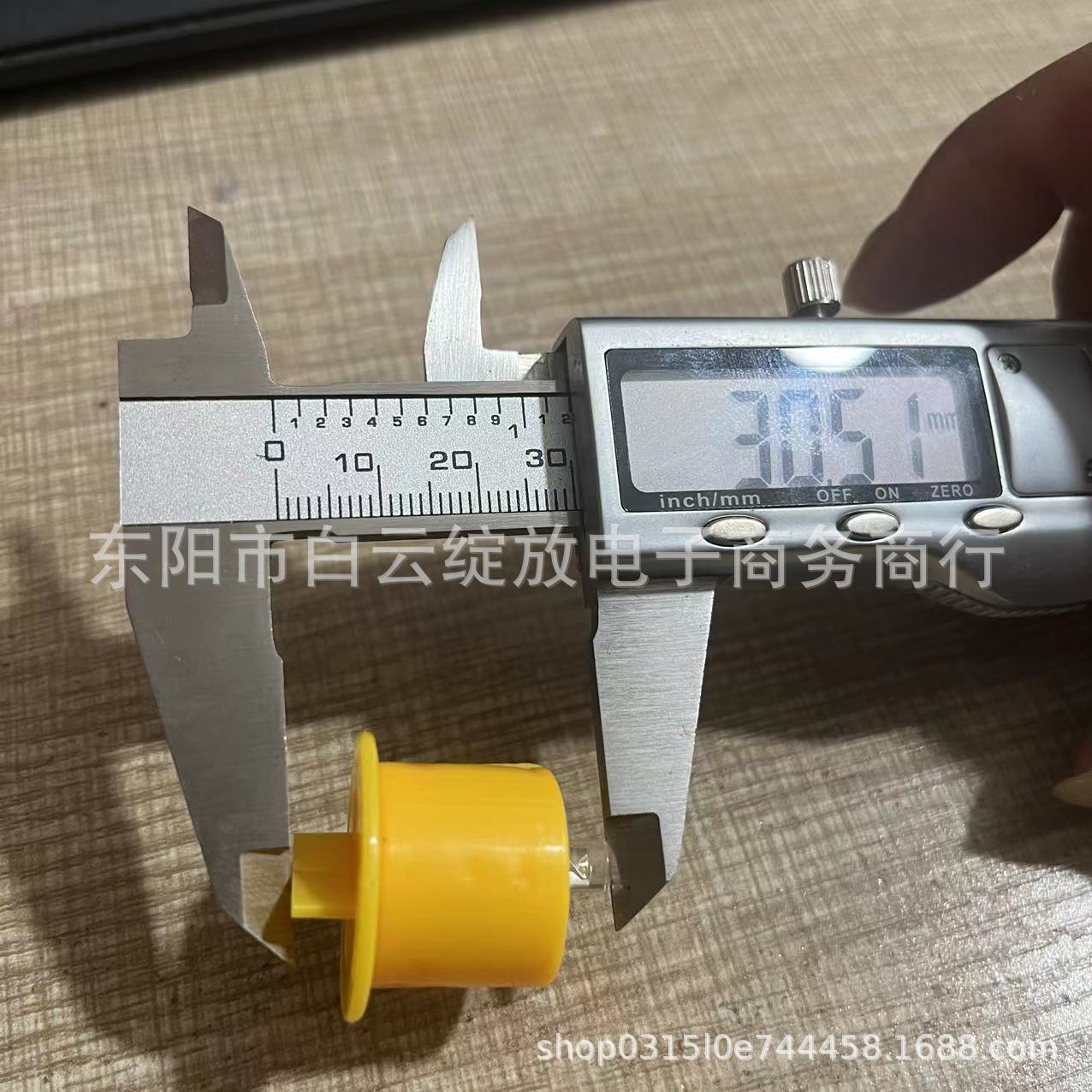 Electronic bright lantern wick DIY cartoon lantern Halloween Christmas gift box Wick colorful change