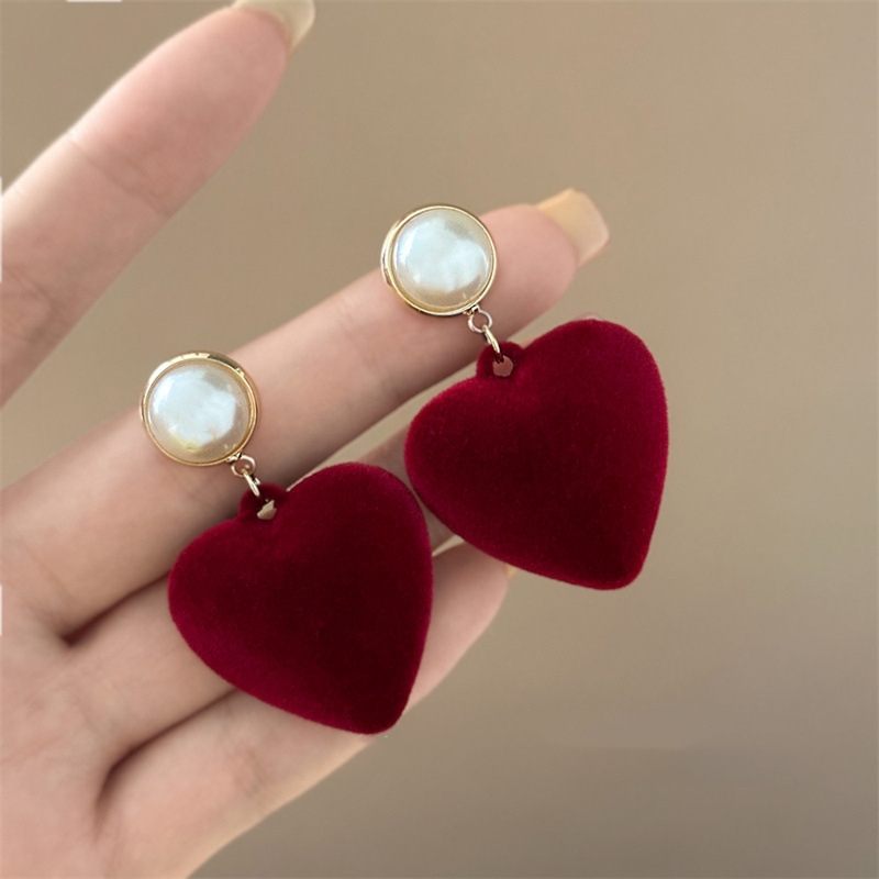 Серьги с жемчугом Flocking Love женские с оригинальным дизайном универсальные элегантные серьги 2024 нового стиля