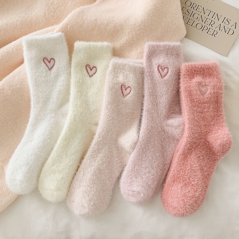 Autumn and Winter Warm Socks for Women, Mid-Calf Socks, Fleece-Lined and Thickened Mink Velvet Socks, Plush Heart-Shaped Sleep Floor Socks, Long Socks