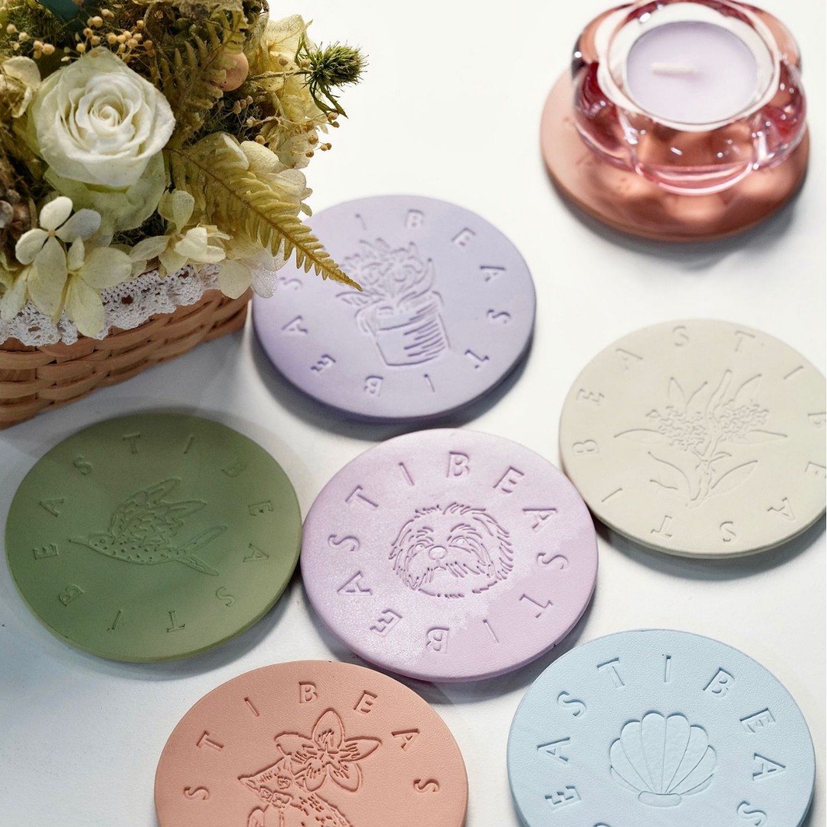 Factory Direct Sales Scandinavian Style Round Pu Coasters Leather Insulated Placemats Square Coffee Coasters Production