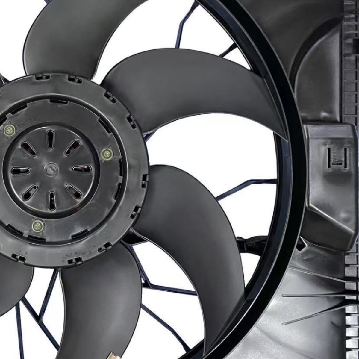 Applicable to Mercedes-Benz W204 fan assembly A2045000293 A2049066802