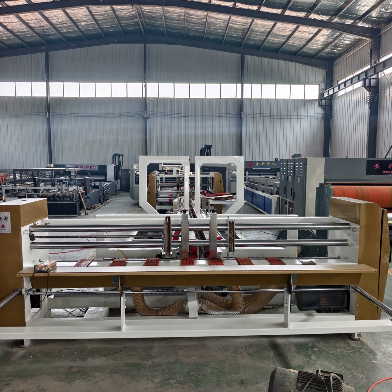 Поставка б/у полностью автоматической машины для запечатывания коробок 2800, полностью автоматическая машина для запечатывания коробок, заказ одной единицы