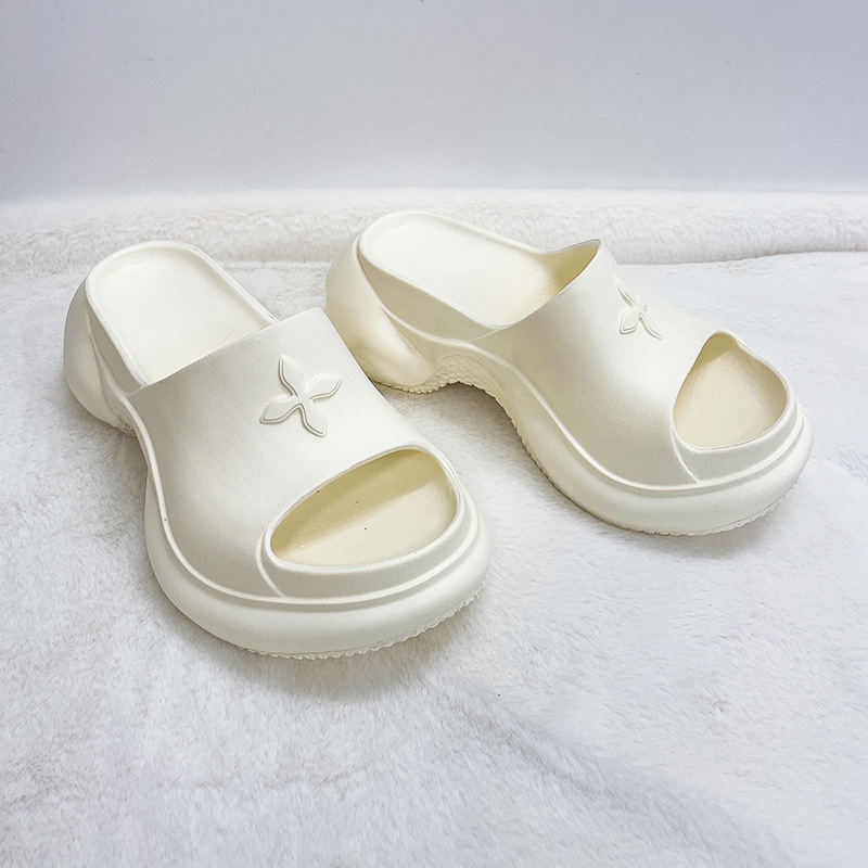 Тапочки в одном стиле с толстым дном для женщин, новые сандалии с открытым носком и увеличением роста, обувь интернет-знаменитостей 2025 года