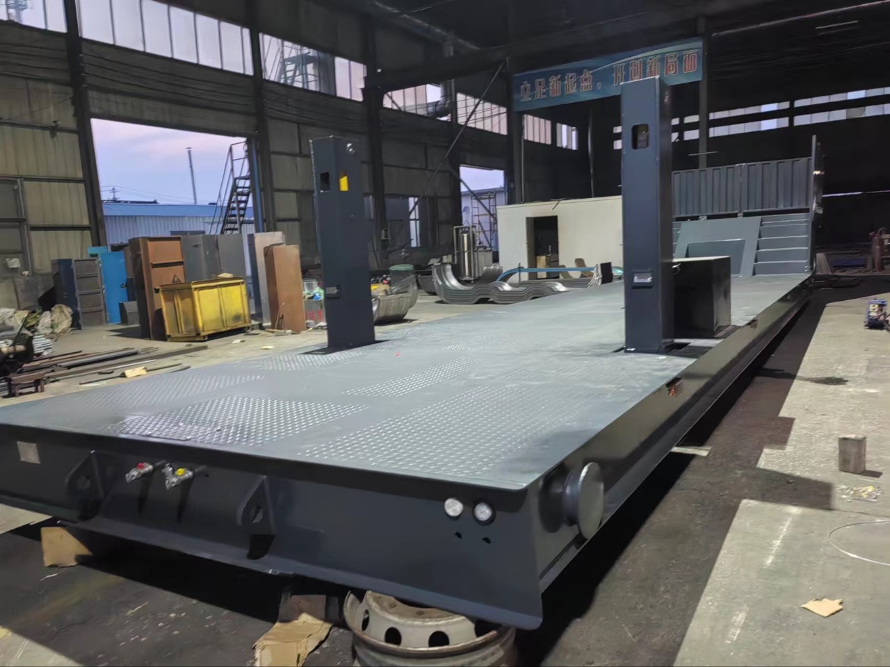 Ground Trailer Desert Tire Mud Pump Trailer Rig Chassis Walkway Guardrail