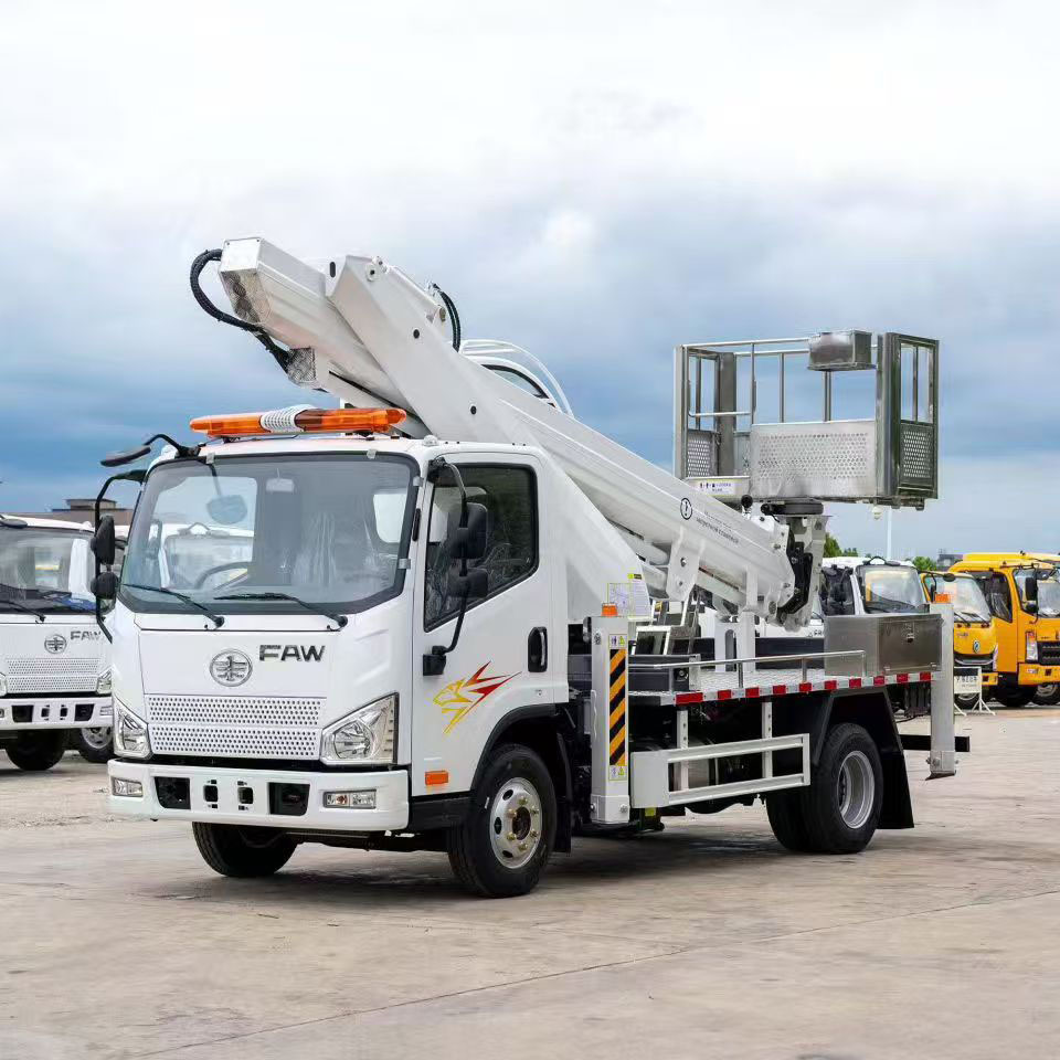 Подъемник для высотных работ, подъемник с прямой стрелой, подъемник с изогнутой стрелой с корзиной 23м доступен для экспорта