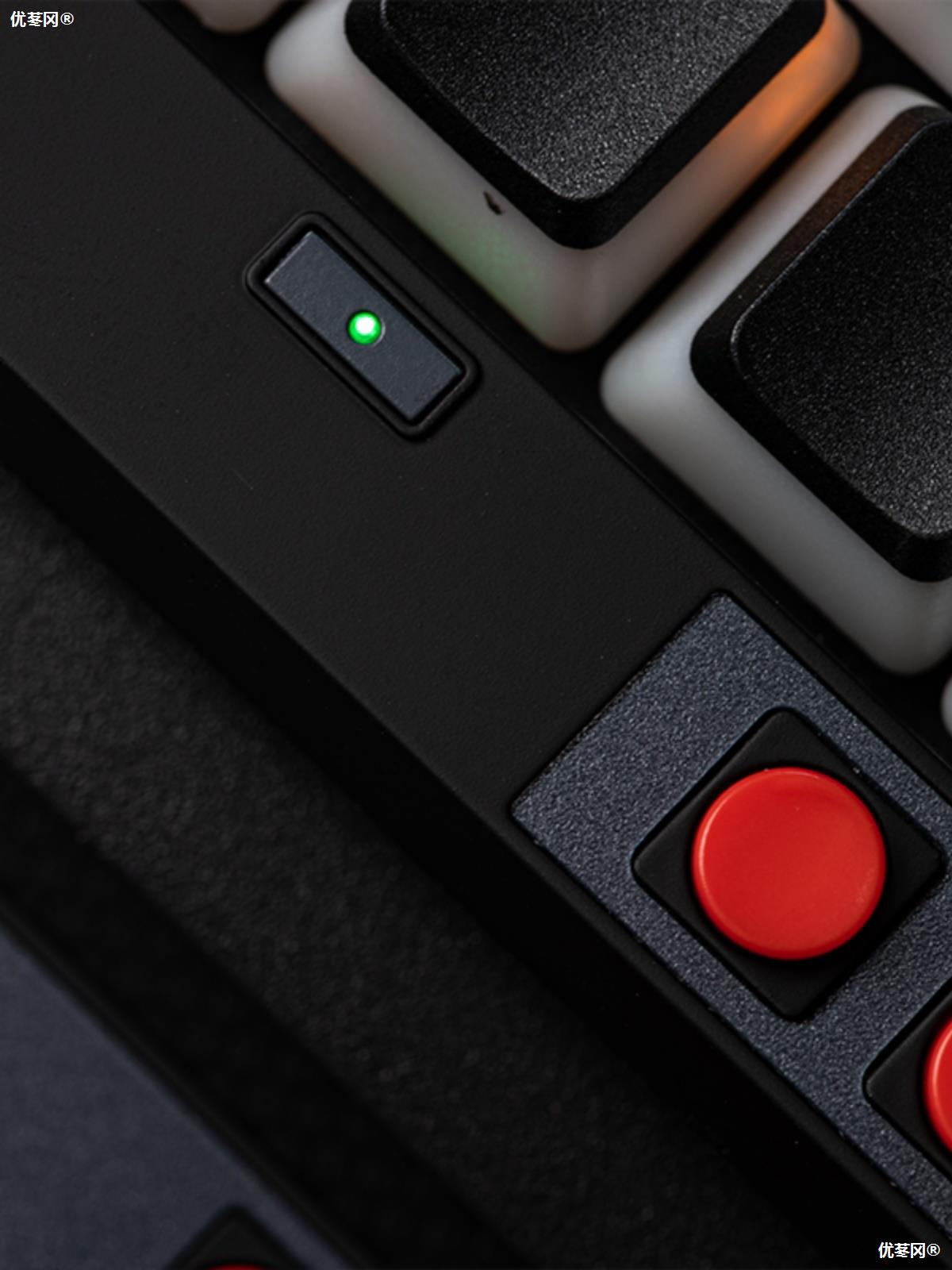 Mechanical keyboard 6.25u personality design red and white machine handle shape space transparent key cap