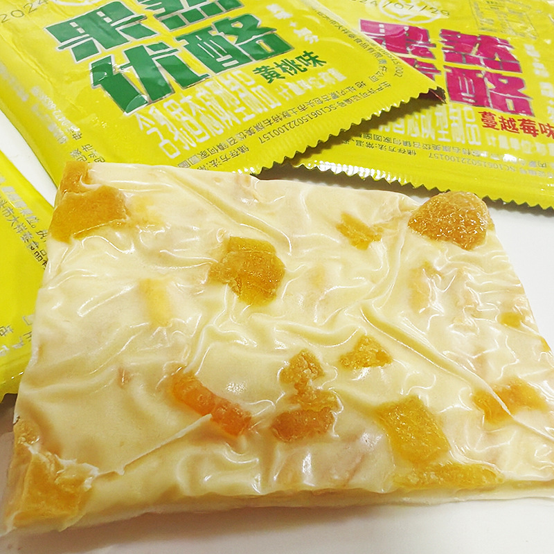 On behalf of the wholesale milk Guangtong Tara really excellent cheese independent packaging milk cover milk skin Inner Mongolia cheese fruit blockbuster