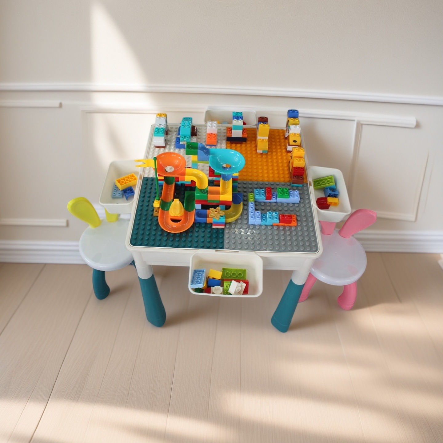 Children's Building Block Table, Large Block Pieces, Multifunctional Assembly Educational Toys, Birthday Gift for Boys and Girls Aged 3 to 6 Years Old