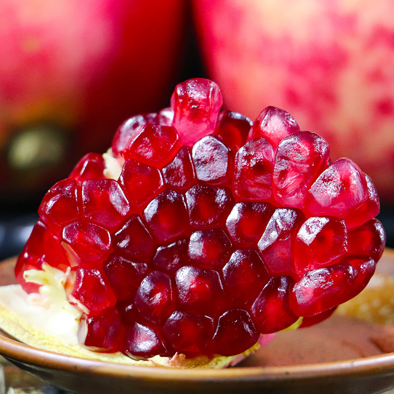 Whole Box of Fresh Tunisian Soft Seed Pomegranates, Large Fruit, Wholesale Fruit from the Place of Origin
