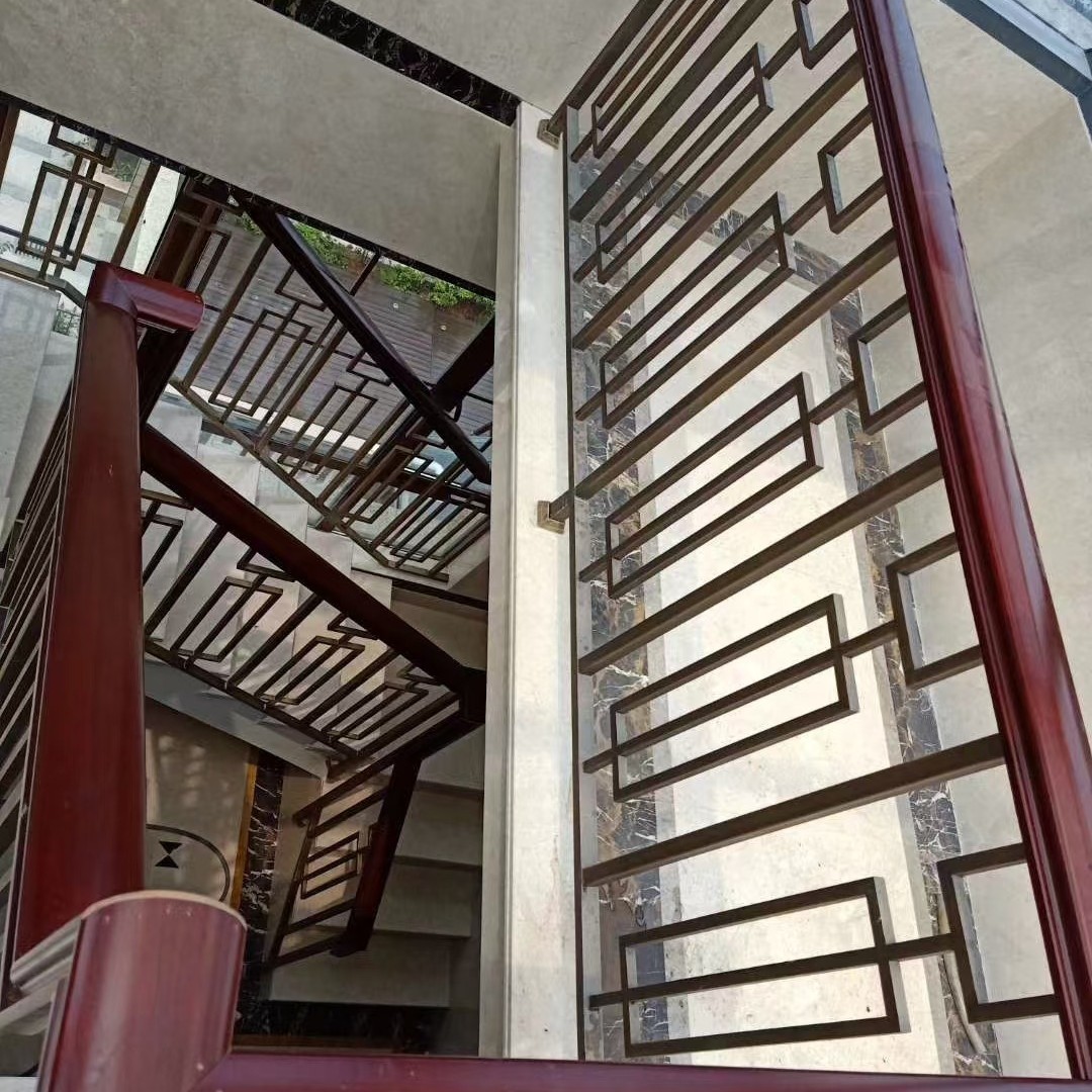 Офисное здание новый китайский металлический лестничный ограждение нержавеющая сталь алюминиевый сплав перила