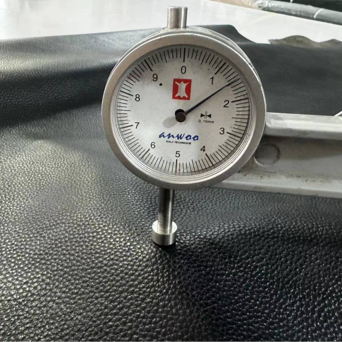 Top layer cowhide leather top layer litchi pattern large litchi pattern pressure wrestling pattern large size DIY real cowhide