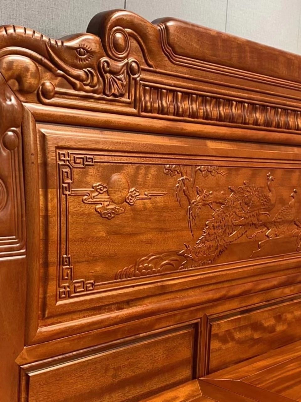 Golden Rosewood Solid Wood Bed with Mortise and Tenon Structure Double Bed New Chinoiserie Master Bedroom 1.8m Antique Carved Solid Wood Wedding Bed