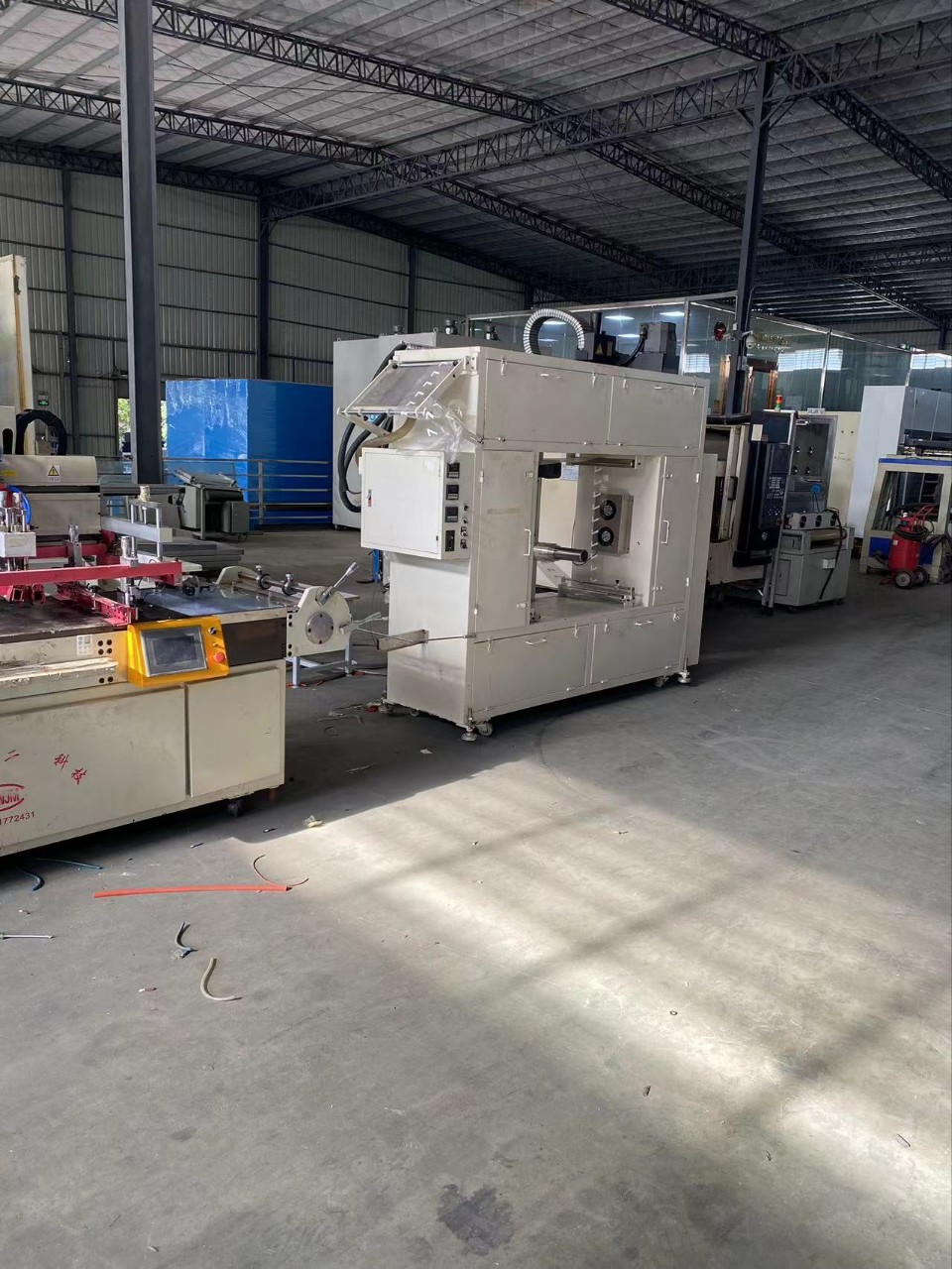 Second-hand roll-to-roll screen printing machine for sale at a low price