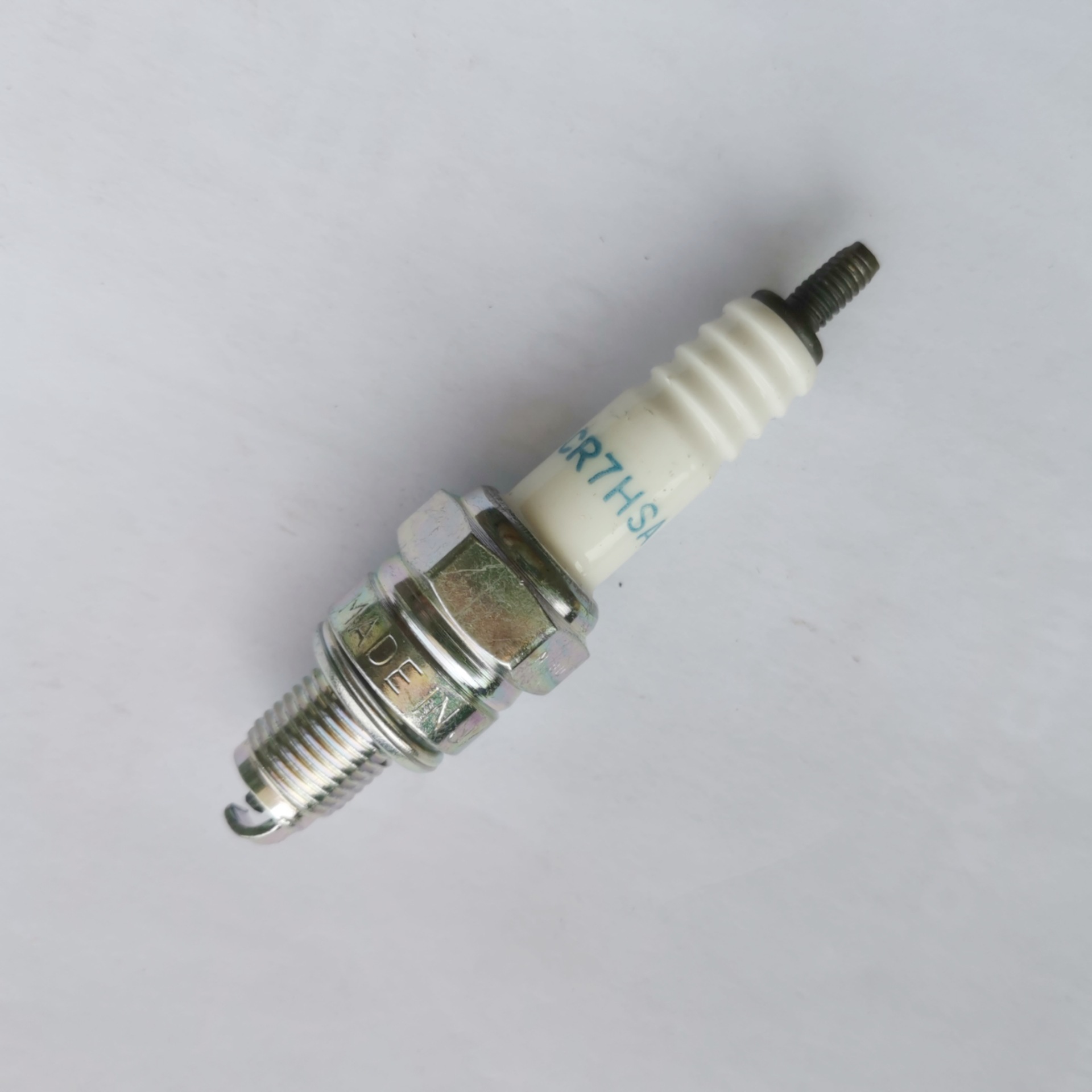 C7HSA 4629 motorcycle spark plug 70/80/90/110 scooter spark plug 4429 Beach car fire nozzle
