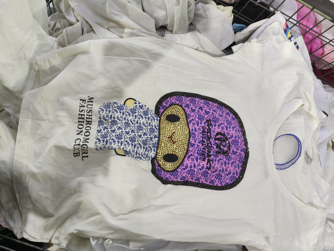 Second-Hand Clothes, Old Cotton White T-Shirts with Patterns, Exported to Africa, Southeast Asia, Vietnam and Thailand, Live Broadcast Supply Selection