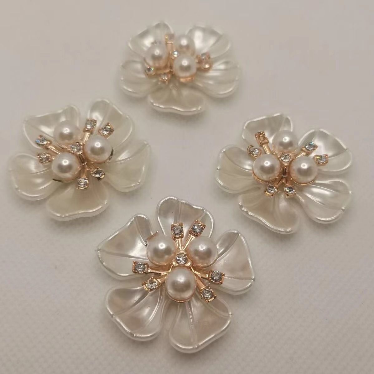 Пятилистный цветок с цветочным сердцем ручная работа DIY материал пластиковый цветок с тычинками новый стиль аксессуары для волос популярные ювелирные изделия