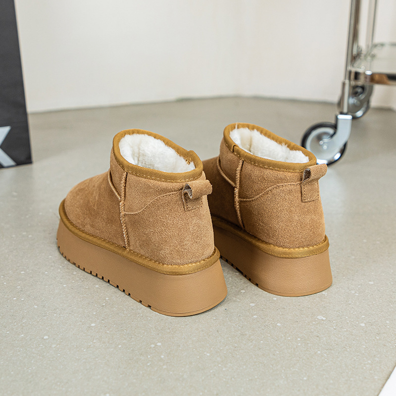 Women's Snow Boots 2026 Winter New Style Anti-Wool Thick-Soled Cotton Boots Outdoor Versatile Warm Short Leather Boots for Women