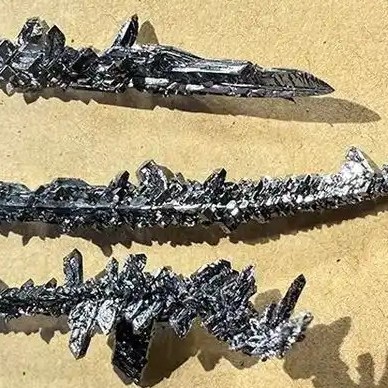 Metal Vanadium Has Good Corrosion Resistance and High Melting Point. It Is Added with High Temperature Resistance and Vanadium Content V≥99~99.9%