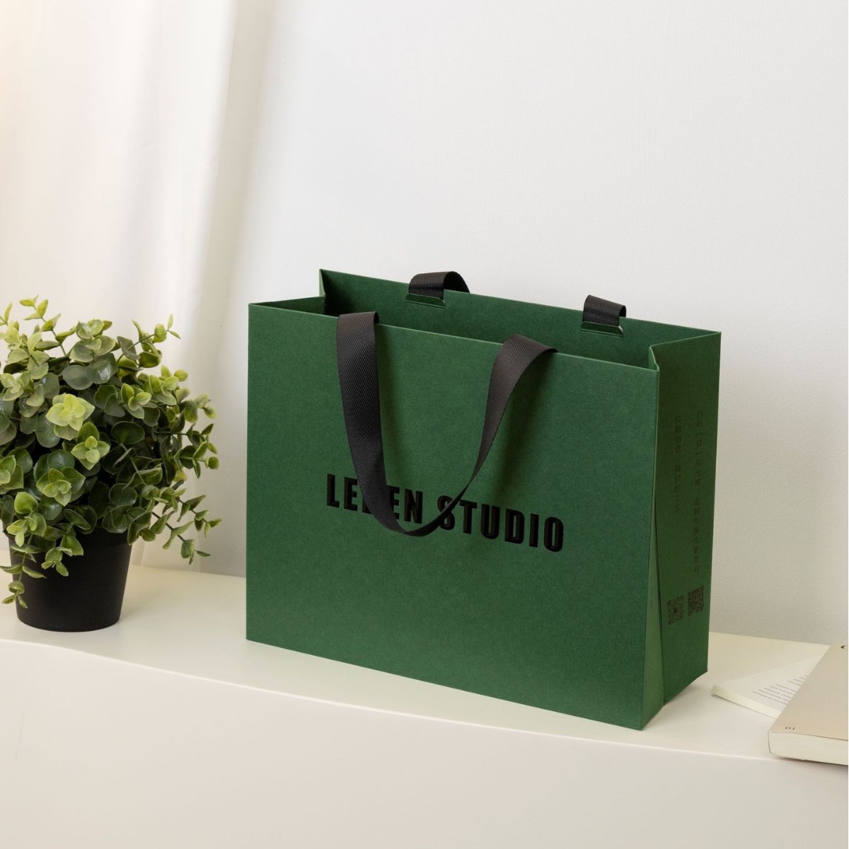 Customizable High-End Satchel Paper Bags, Gift Bags, Clothing Handbags, Corporate Custom Gift Bags, Holiday Satchel Gifts