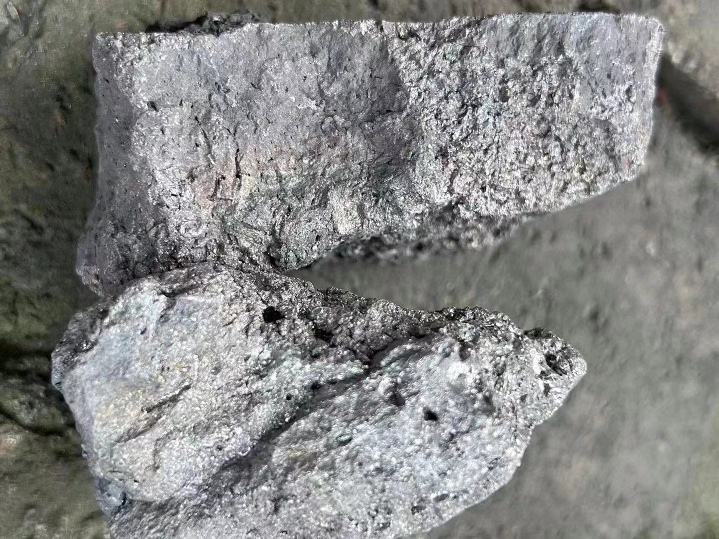 Хромовое железо Cr50-58, высокоуглеродное, низкомикроуглеродное хромовое железо для сталелитейных заводов