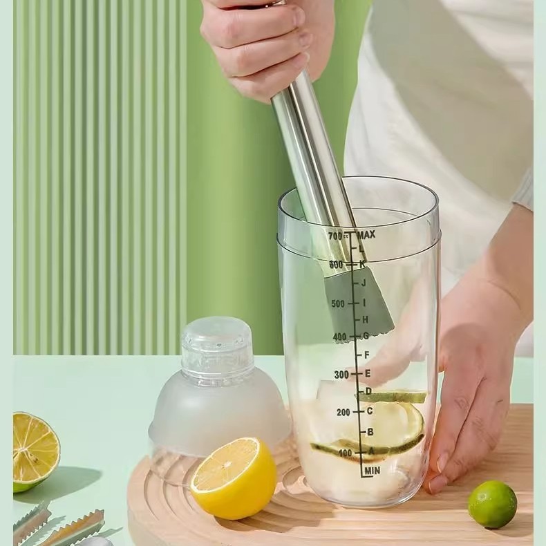 Shaker Cup Hand-Cranked Tool for Making Milk Tea Drinks, Hand-Made Lemon Tea Juice Stick, Mixer, Wine Shaker Measuring Cup