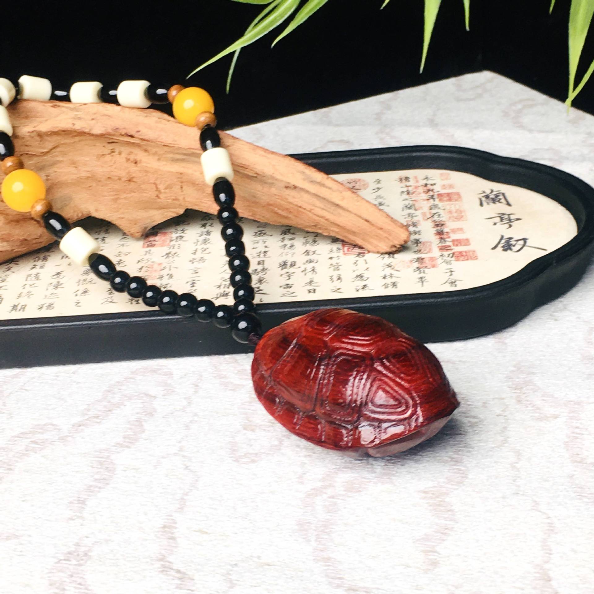 Красное сандаловое дерево черепашка ручка