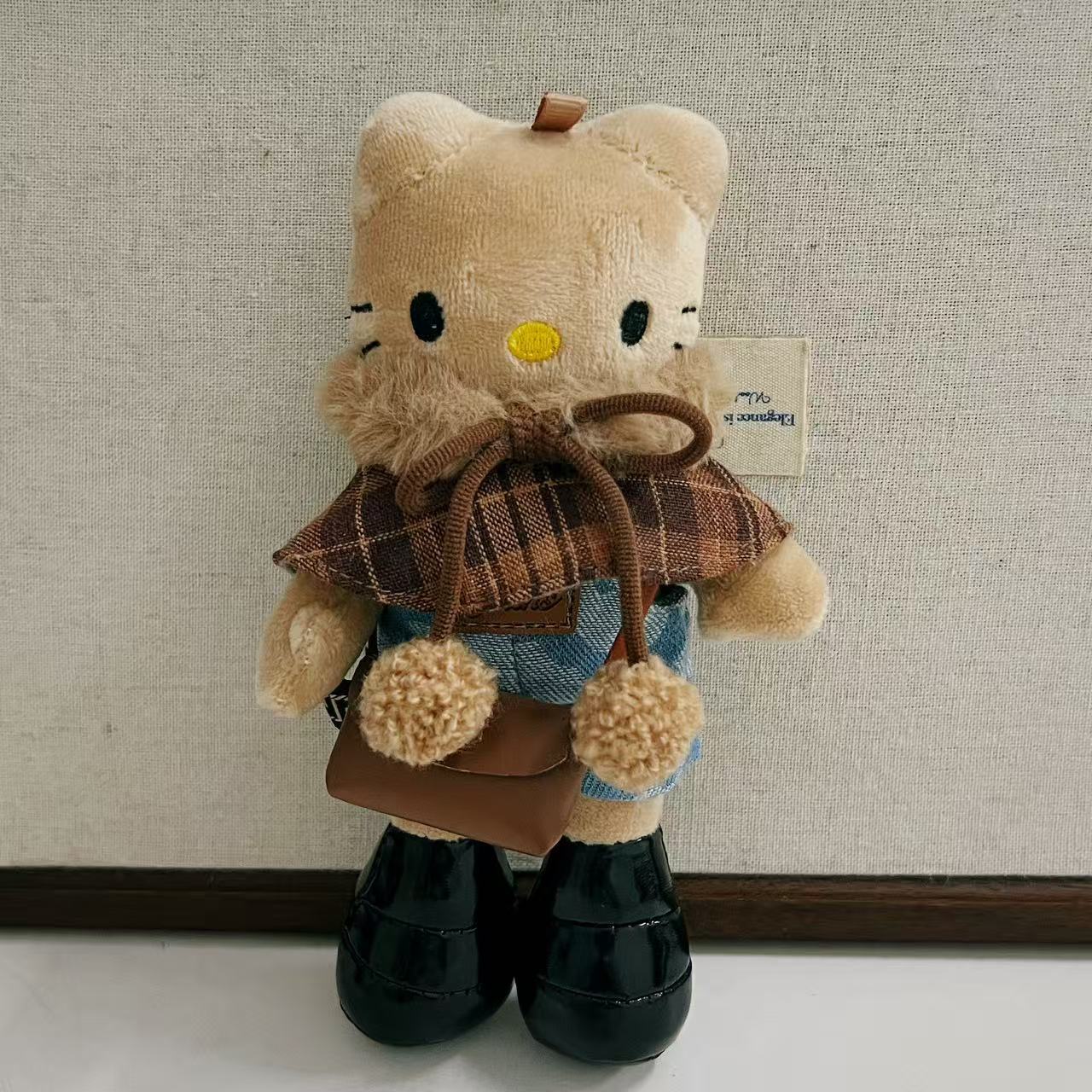 Original 10cm Baby Clothes Cloak Kitty Dress up Clothes Autumn and Winter Christmas Mini Doll Baby Clothes Cloak Wholesale