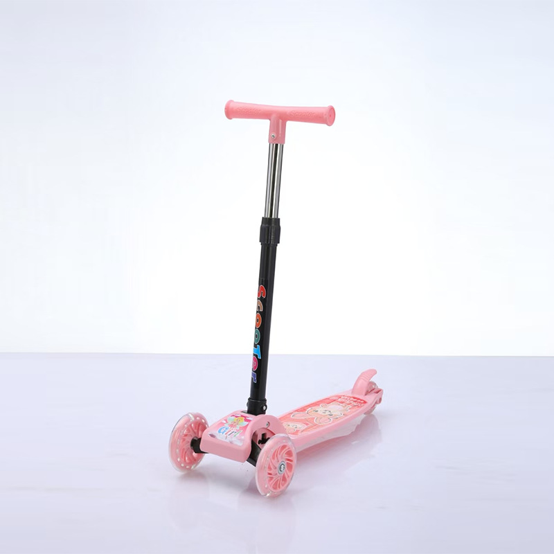 Wholesale children scooter cartoon flash wheel bicycle 2-8 years old baby toy car foldable scooter