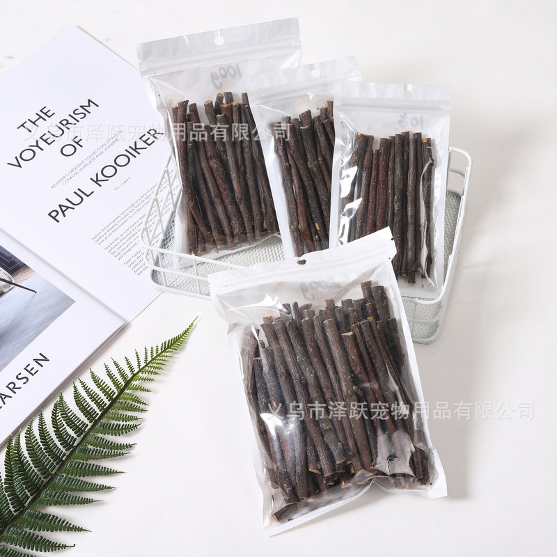 Amazon ebay Rabbit Totoro Hamster Snack Branch Bite Wooden Toy Pet Grinding Stick Drying Apple Branch