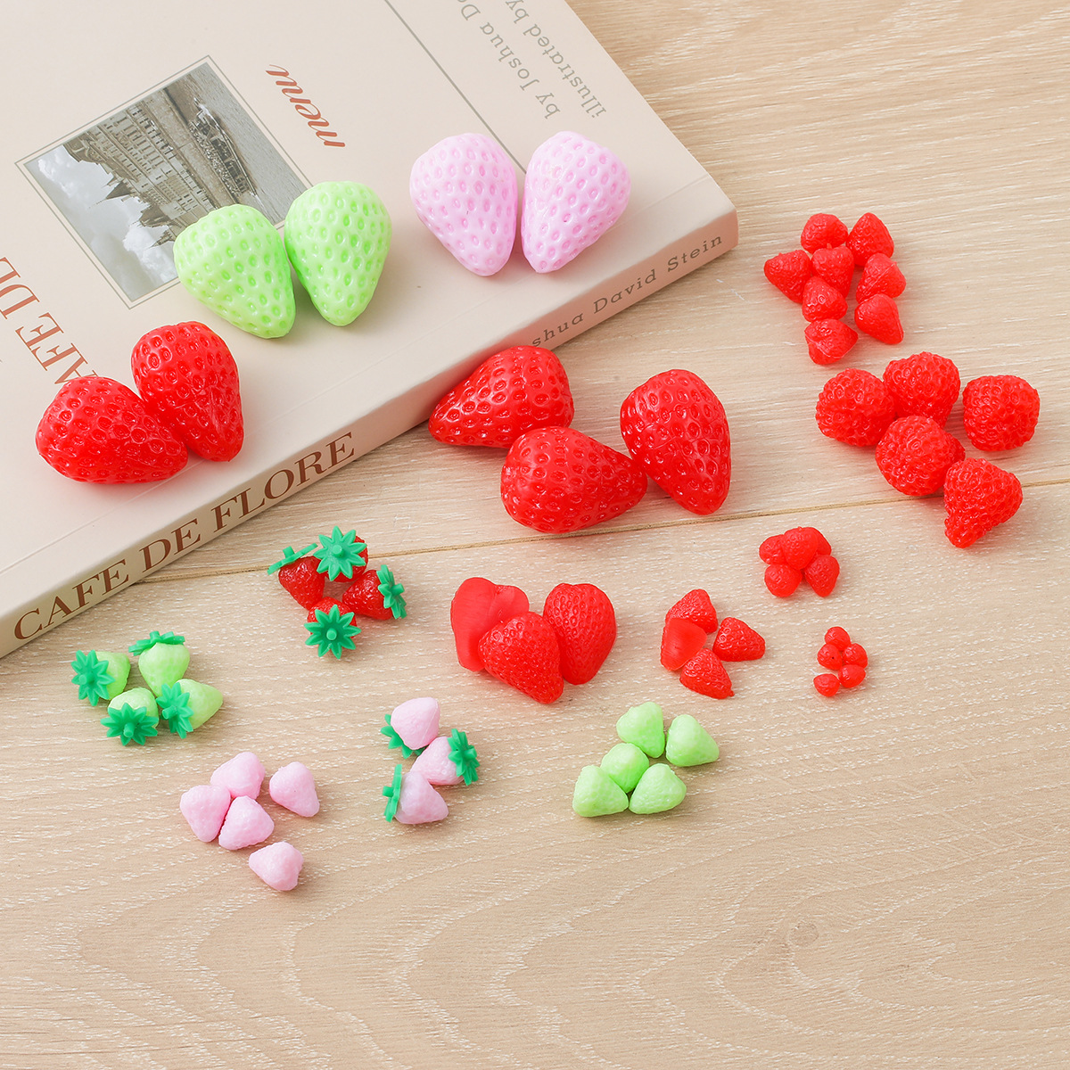 Симулированная половина клубники, миниатюрная игрушка еды, мини симулированные фрукты, DIY материалы, подвесные украшения