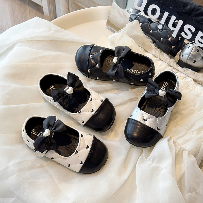 Туфли для девочек 2025 весна новые детские кожаные туфли 1-3 года Мэри Джейн однослойные туфли с мягкой подошвой для принцесс