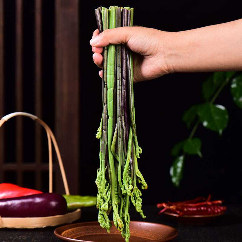 A Box of 10 Bags of Bracken, Yunnan Specialty, Soaked Dragon Claw Vegetables, Farm Fresh Wild Vegetables, Bracken, Special Wild Vegetables and Wild Flowers