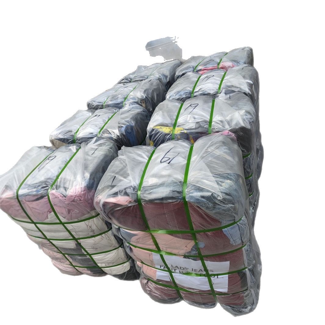 Secondhand Clothing in Bales 58kg