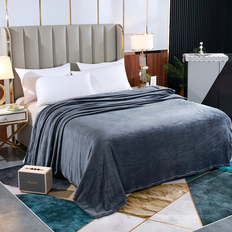 Foreign trade flannel blanket four seasons solid color air conditioning blanket coral fleece blanket bed sheet nap single double towel thin quilt