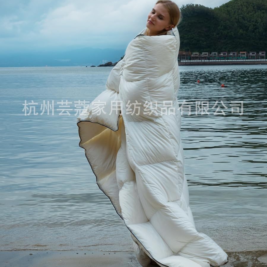 Factory Direct Supply Luxury Goose down Quilt Winter Warm Fluffy down Quilt Amazon Quilted Cotton Quilt Feather Quilt