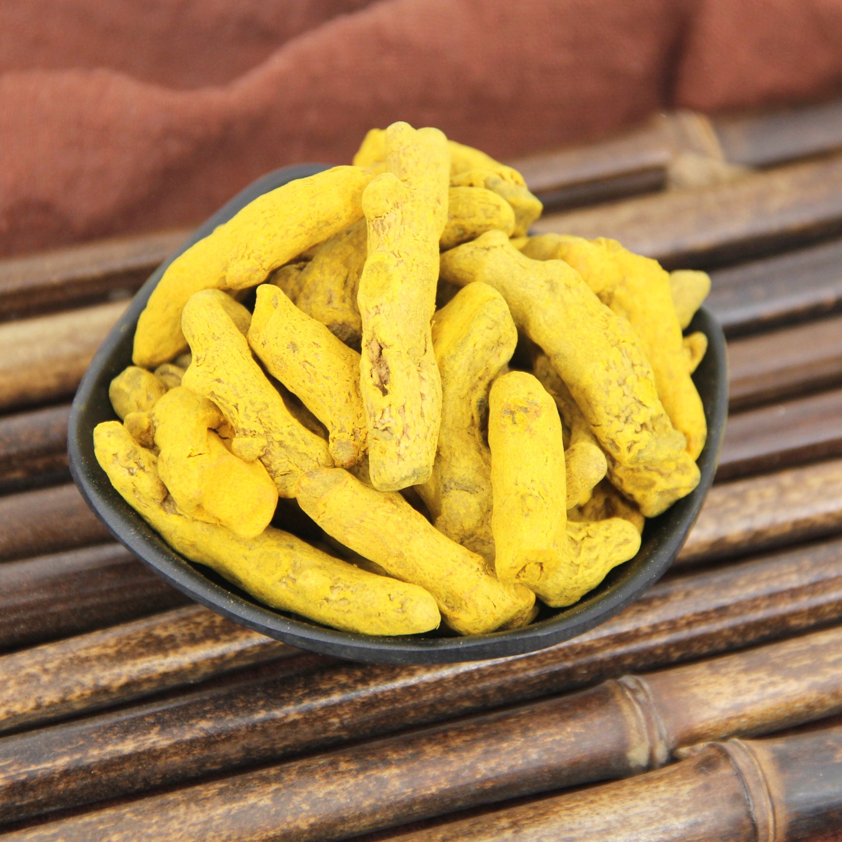 Turmeric Chinese herbal medicine wholesale turmeric ginger slices North dried ginger line turmeric powder can be invoiced on behalf of a generation