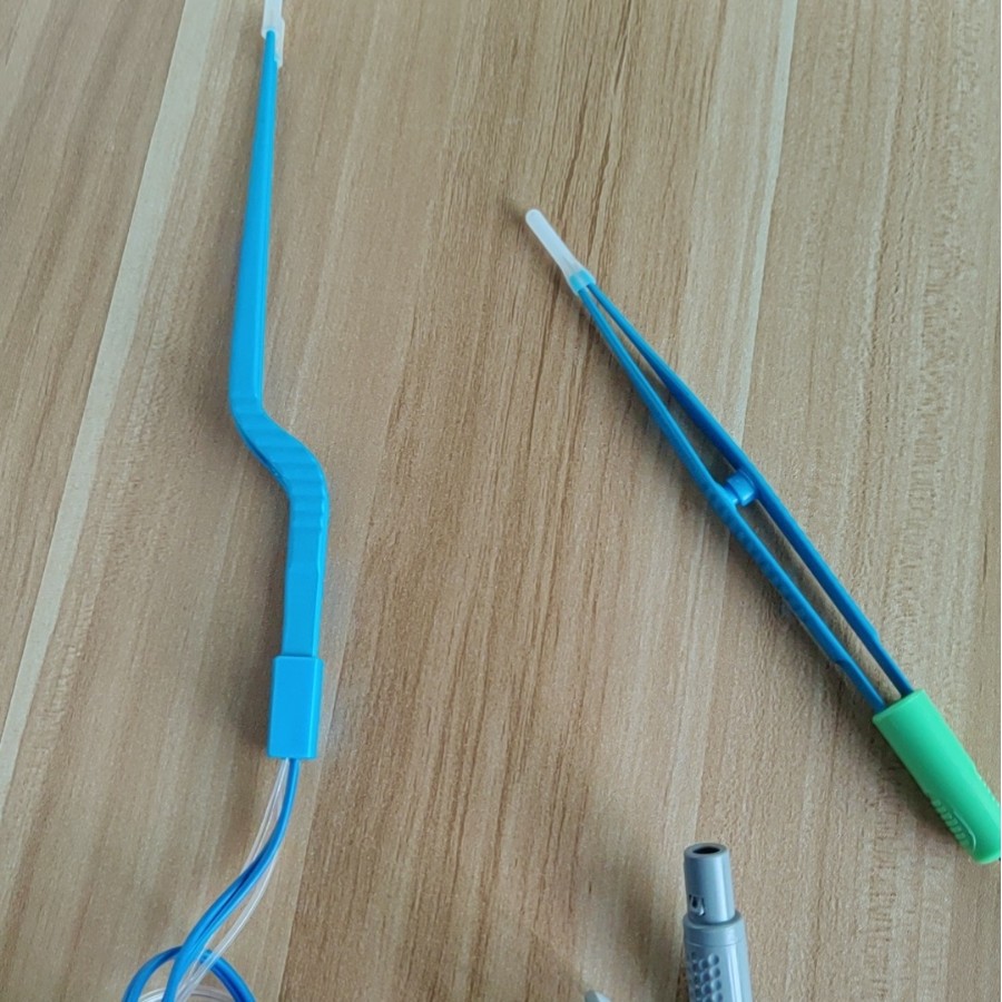 Supply Bipolar Water Drop Electrocoagulation Tweezers, Disposable Low Temperature Cutting Electrocoagulation Knife, High Frequency Surgical Electrocoagulation Tweezers