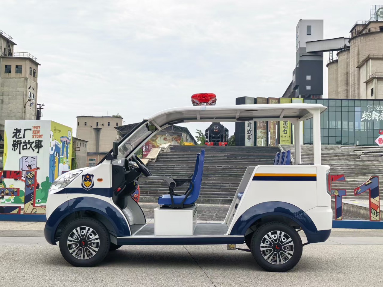Wuling 5-Seater Electric Patrol Car, Fast Charging, Long Battery Life, Strong Load-Bearing Capacity, Suitable for Daily Patrol