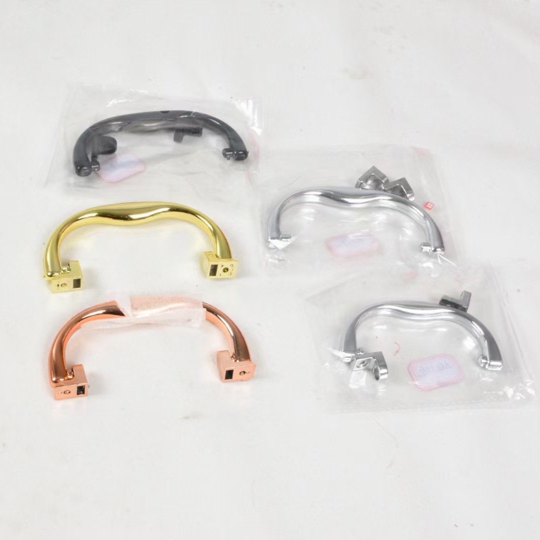 Customizable Water-Plated Uv-Plated New Material Plastic Electroplated Handle Luggage Gift Box Wooden Box with Screws and Color Matching